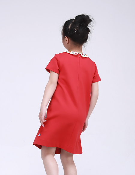 繡花領針織連衣裙